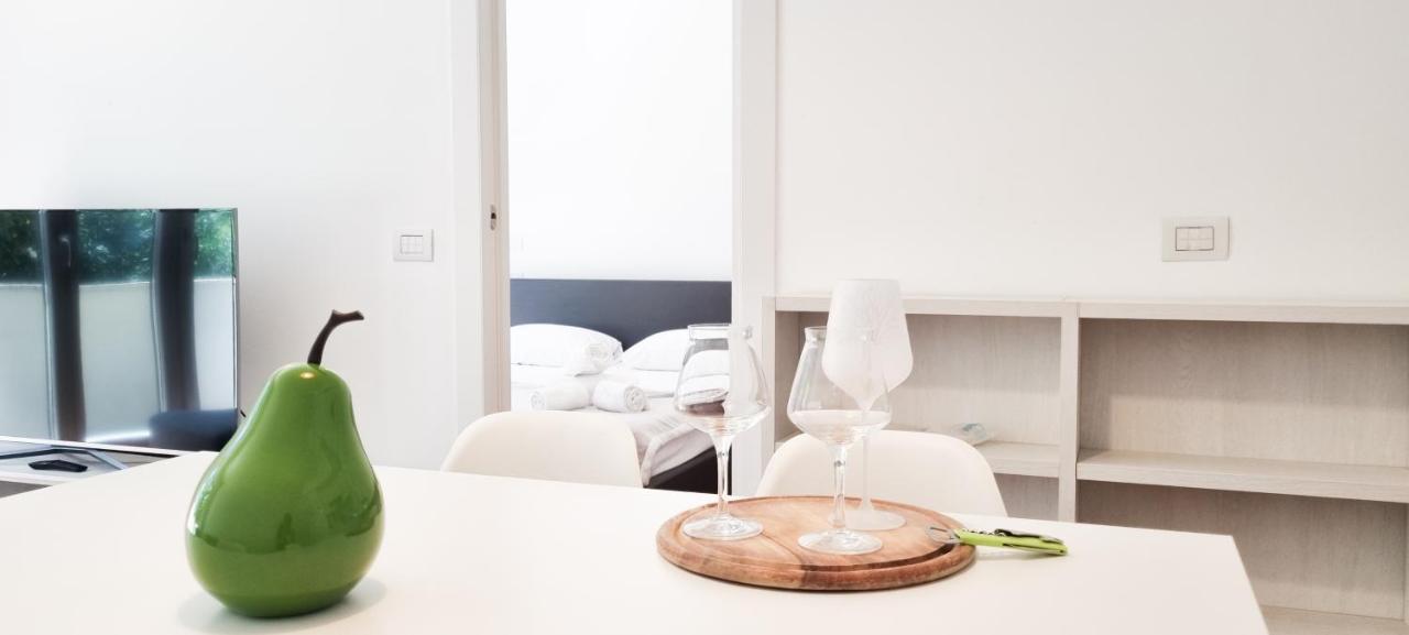 밀라노 Joivy Superb Flat, 2 Balconies & Skyscrapers View 아파트 외부 사진